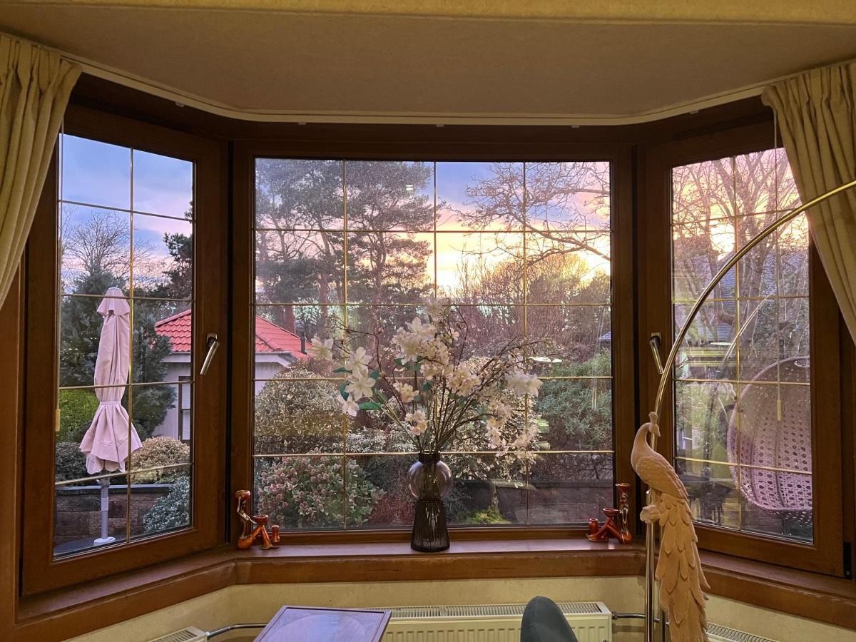 Ailim House Serviced Cottage Escape, Around The Corner From The Old Course Сент-Андрус Экстерьер фото